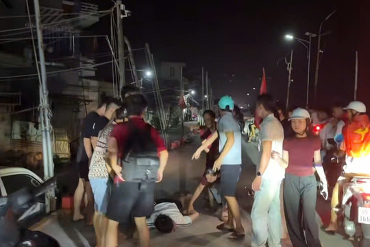 Nhiều trường hợp vi phạm giao thông khi "đi bão" mừng tuyển Việt Nam vô địch