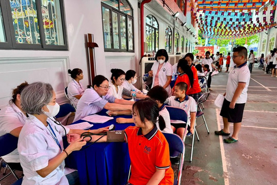 Hà Nội yêu cầu 100% học sinh được kiểm tra, khám sức khỏe đầu năm học