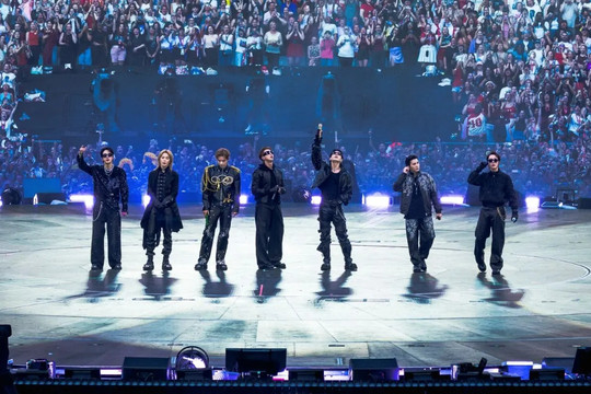 BTS phá kỷ lục doanh thu tour của nghệ sĩ châu Á với “ARIRANG World Tour"