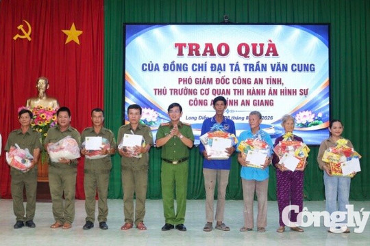 Nghĩa tình “Phiên chợ 0 đồng”