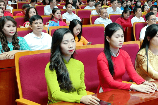 Hơn 300 giáo viên Quảng Ninh lên đường nhận nhiệm vụ mới