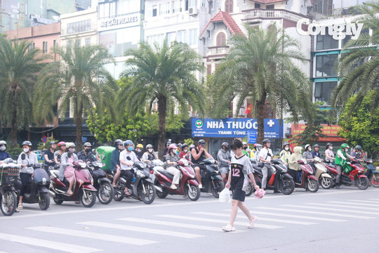 Hà Nội sáng 29/8: Dòng người rời Thủ đô, giao thông nội đô ra sao?
