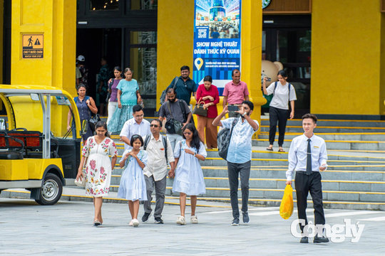 Quảng Ninh đón 155.000 lượt khách trong ngày 30/8