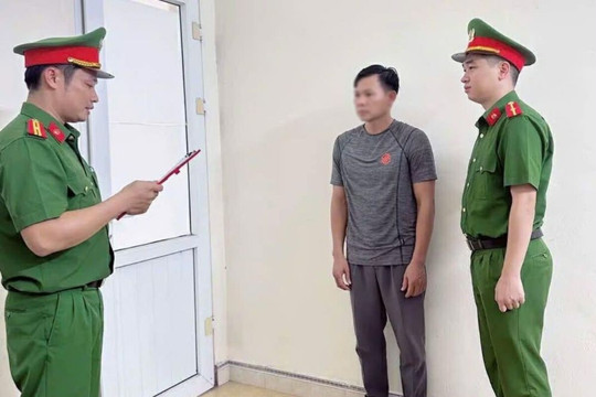 Tạm giữ hình sự người đàn ông hành hung một thiếu niên tại phòng gym