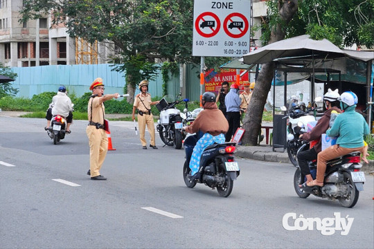 CSGT TP.HCM tăng cường điều tiết giao thông dịp lễ