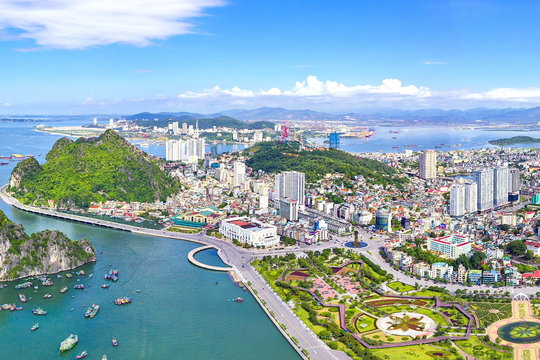Quảng Ninh chính thức trở thành thành phố từ hôm nay (1/9)