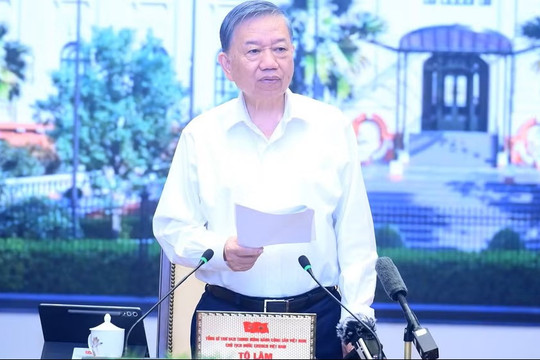 Xây dựng hệ thống an sinh xã hội đa tầng, bao trùm, lấy người dân làm trung tâm