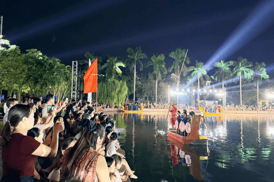 Bắc Ninh tổ chức hát Quan họ trên thuyền