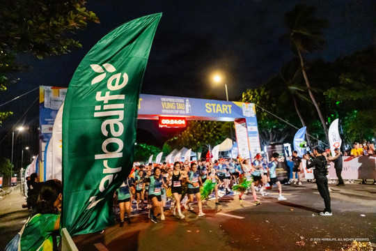 8.000 vận động viên tranh tài tại giải bán marathon quốc tế Vũng Tàu