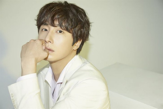 Jung Il Woo quyên góp cứu trợ lũ lụt tại Nepal, mong người dân sớm trở lại cuộc sống bình yên