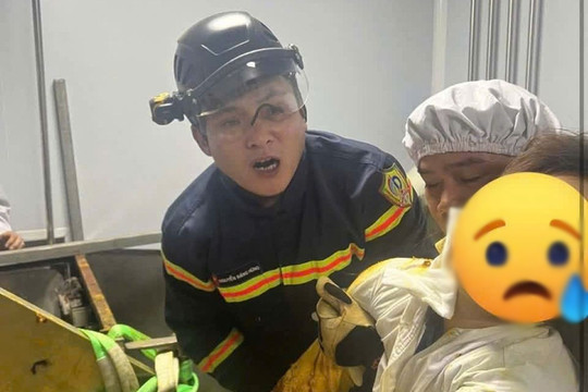 Người phụ nữ bị kẹt tay vào máy trộn dược liệu