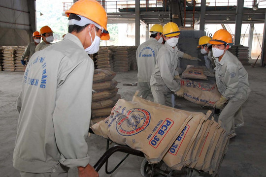 Sản xuất công nghiệp Điện Biên tăng trưởng hai con số sau 8 tháng