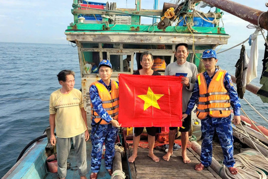 Vùng Cảnh sát biển 1 quyết liệt chống vi phạm IUU