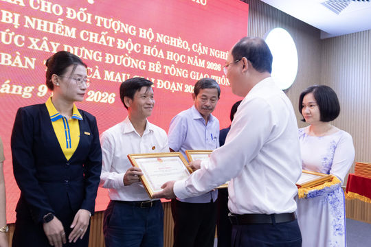 Phân bón Cà Mau nhận Bằng khen của Chủ tịch UBND tỉnh Cà Mau
