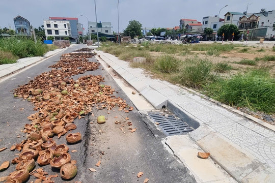 "Dấu ấn" đáng lo tại công trình của Liên danh Hợp Thành - Quang Minh