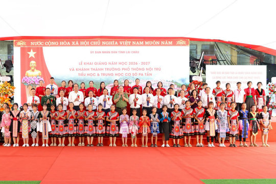 Lai Châu khánh thành 5 trường nội trú liên cấp trong ngày khai giảng năm học mới
