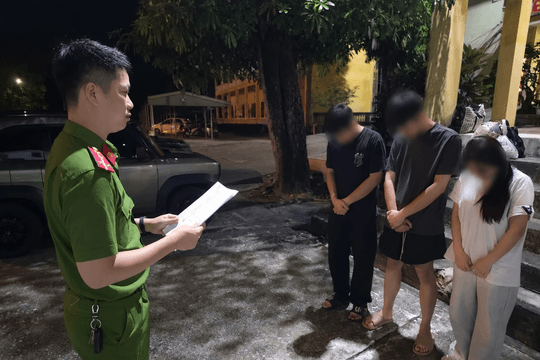 3 đối tượng trẻ bị bắt vì mua bán ma túy dưới dạng tinh dầu CBD