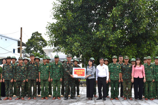 Tiếp sức lực lượng thực hiện Chiến dịch 500 ngày đêm tại Điện Biên