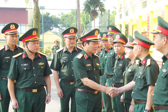 Nâng cao sức mạnh tổng hợp, khả năng sẵn sàng chiến đấu của LLVT Quân khu 1