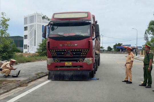 CSGT Huế mạnh tay xử lý xe tải, xe khách vi phạm