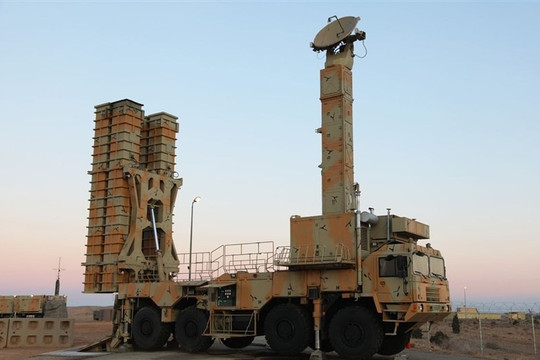 Iran tuyên bố làm chủ công nghệ phòng không