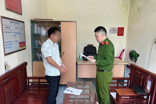 Thuê ô tô rồi mang đi cầm cố