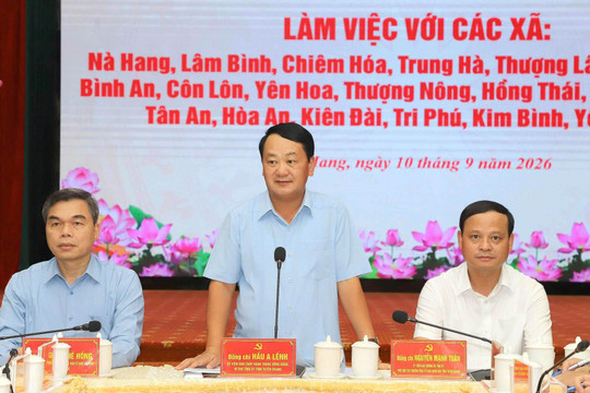 Bí thư Tỉnh ủy Tuyên Quang Hầu A Lềnh làm việc với 19 xã khu vực phía Đông