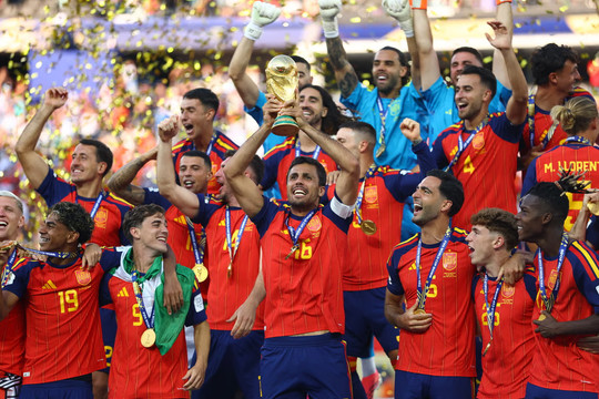 Ma Rốc và Tây Ban Nha tranh quyền đăng cai trận chung kết World Cup 2030
