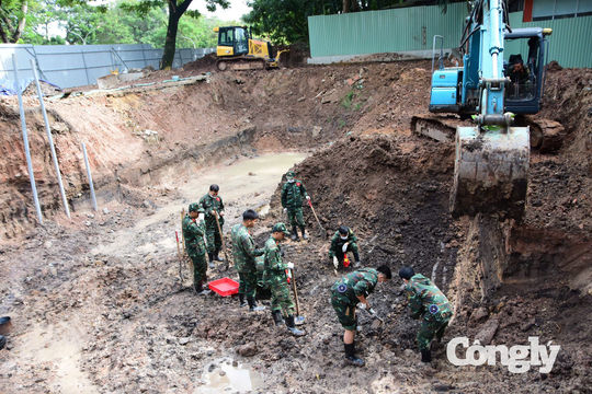 Tiếp tục quy tập 11 bộ hài cốt liệt sĩ tại Công viên Lê Thị Riêng