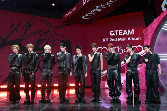 &TEAM bán hơn 1,22 triệu album chỉ trong ngày đầu phát hành