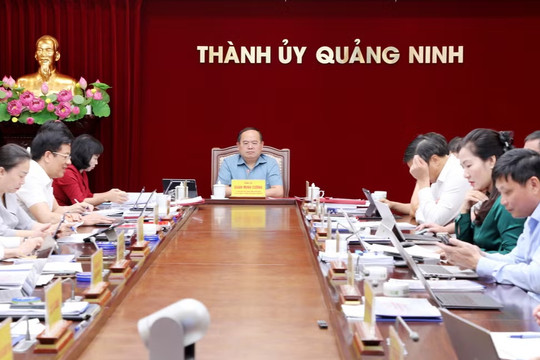 Quảng Ninh thí điểm mô hình “trường học, bệnh viện xã hội chủ nghĩa”