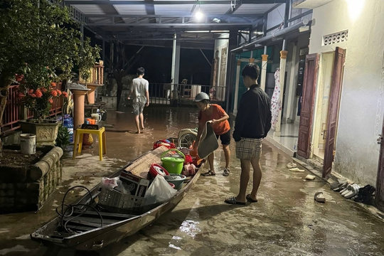 Quảng Trị: Nước sông Sê Pôn dâng nhanh, di dời 700 người