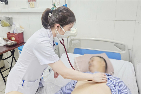 Hy hữu: Cứu sống cặp vợ chồng già cùng bị nhồi máu cơ tim