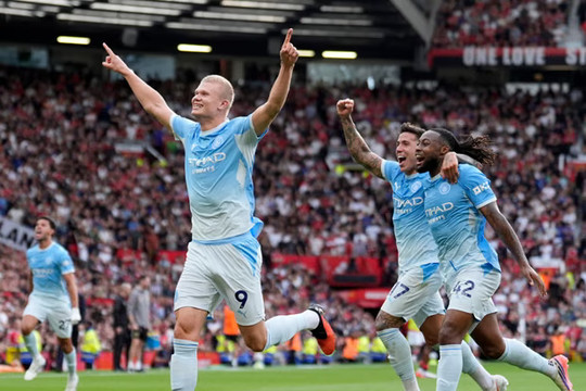 Derby Manchester: Lại có những kịch tính, tranh cãi và những khoảnh khắc khó quên