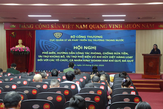 Phổ biến quy định chống rửa tiền cho lĩnh vực kinh doanh kim khí quý, đá quý