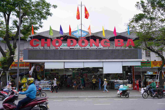 Huế tính phương án làm mới chợ Đông Ba, đánh thức không gian ven sông Như Ý