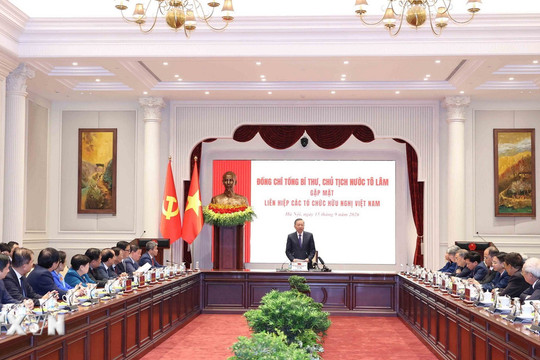 Tổng Bí thư, Chủ tịch nước gặp mặt Ban Chấp hành Liên hiệp các tổ chức hữu nghị Việt Nam khóa VII