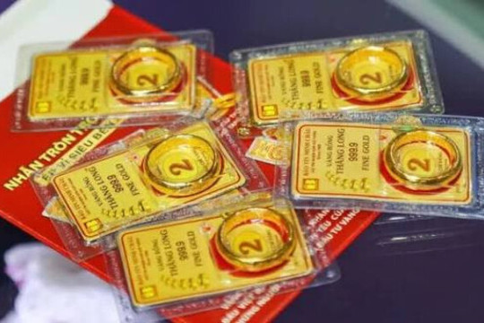 Giá vàng trưa 15/9: Vàng miếng SJC đồng loạt giảm