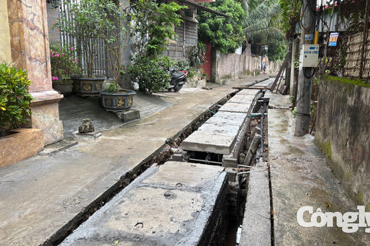 Hà Nội: Quan ngại thực trạng thi công dự án gần 11 tỷ đồng tại phường Phú Lương