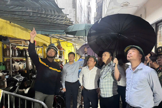 Lãnh đạo Hà Nội chỉ đạo giải quyết, khắc phục hậu quả vụ cháy nhà làm 5 người chết