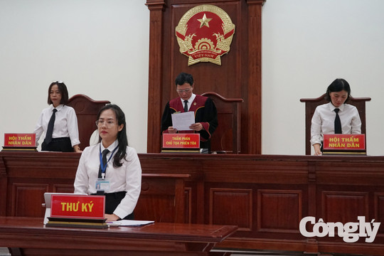 TAND khu vực 4 - Hà Nội xét xử vụ án dân sự công ích