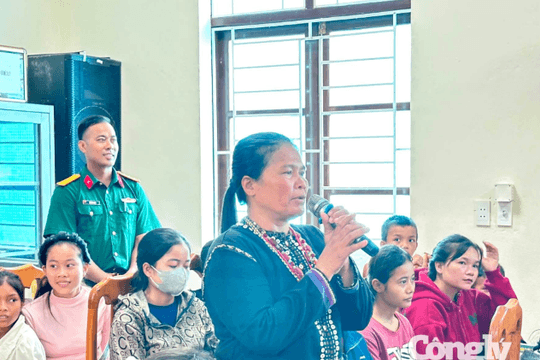 Đưa pháp luật đến gần người dân vùng biên bằng tình huống