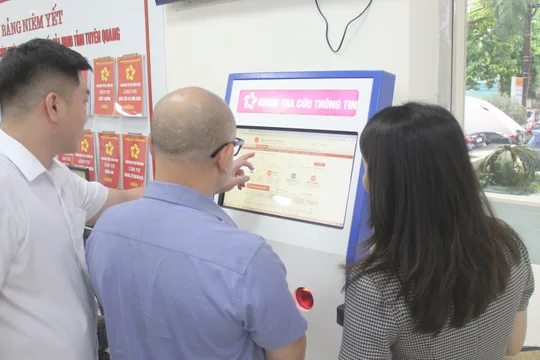 Tuyên Quang tăng tốc chuyển đổi số, xử lý các điểm nghẽn cuối năm