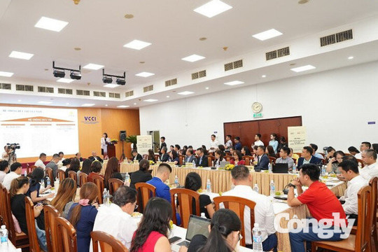 Giữ nhân tài bằng chính sách hưu trí dài hạn