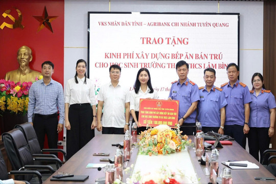 Viện KSND tỉnh Tuyên Quang hỗ trợ kinh phí xây dựng bếp ăn cho học sinh Lâm Bình