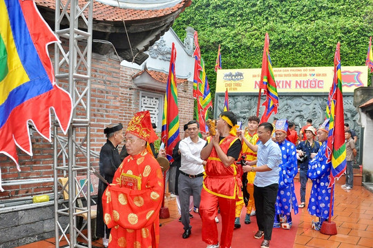 Trang nghiêm Lễ rước nước hội chọi trâu truyền thống Đồ Sơn