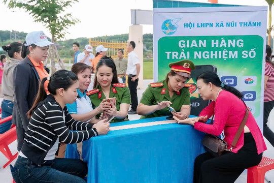 Từ kích hoạt VNeID đến biết sử dụng, Đà Nẵng đưa kỹ năng số về gần dân