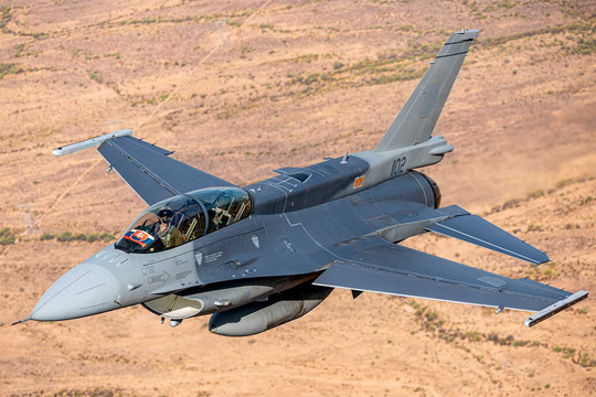 Tiêm kích F-16 Mỹ rơi khi huấn luyện