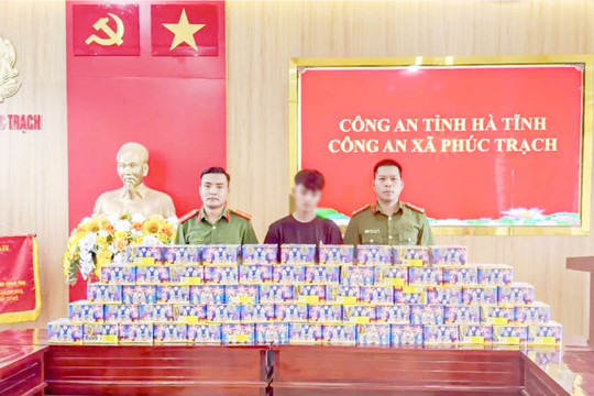 Bắt đối tượng vận chuyển hơn 1 tạ pháo lậu từ Quảng Trị ra Hà Tĩnh