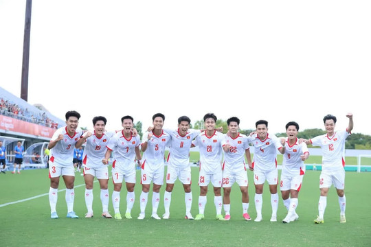 Thắng U23 Philipines, U23 Việt Nam "sáng cửa" vào tứ kết